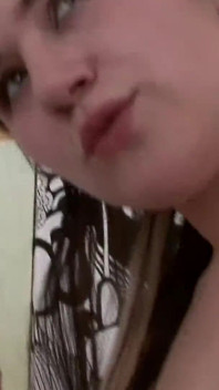 Cute lez teen gets her pussy licked and toyed