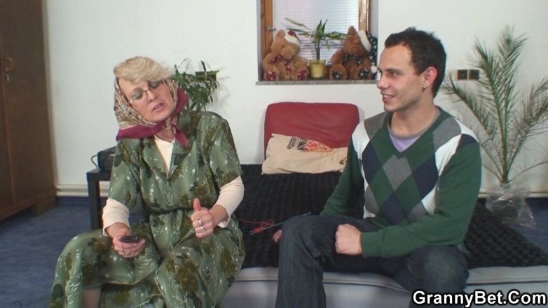 Granny Bet: Ein glücklicher Fund auf dem Land