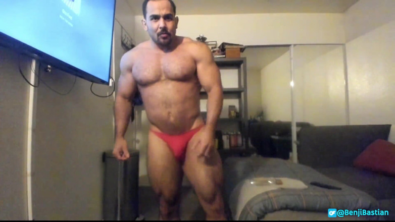 Benji Bastian: Oiled up Straight Bodybuilder Shows off Muscles and Huge Ass