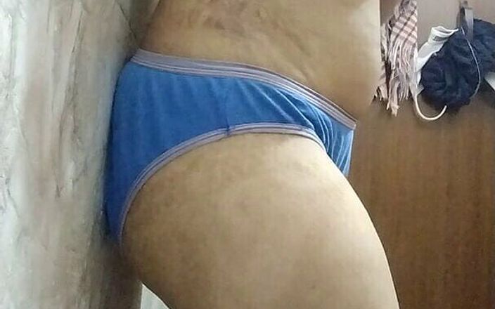 Riyathakur: Quente recém-casada esposa novo Homem branco dhoye chuchi quente indiana...