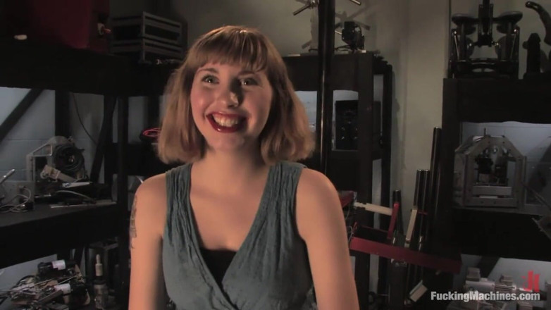 Fucking Machines by Kink: Amateur-mädchen freitags - Astrid