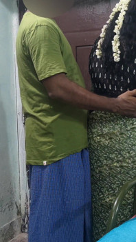 आंटी Mathvan जोरदार सेक्स पूरा 24 मिनट का वीडियो मेरे चैनल पर है
