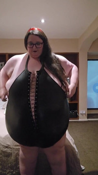 İri güzel kadın seksi şişman siyah deri takım elbise