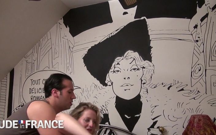 La France a Poil: 자지 주위에 거대한 젖탱이를 감싼 중년 창녀