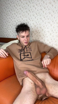 Petite Twink's Intense Jerk off Climax
