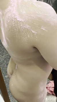 Alisha Bhabhi šuká s cizincem Duing Holi