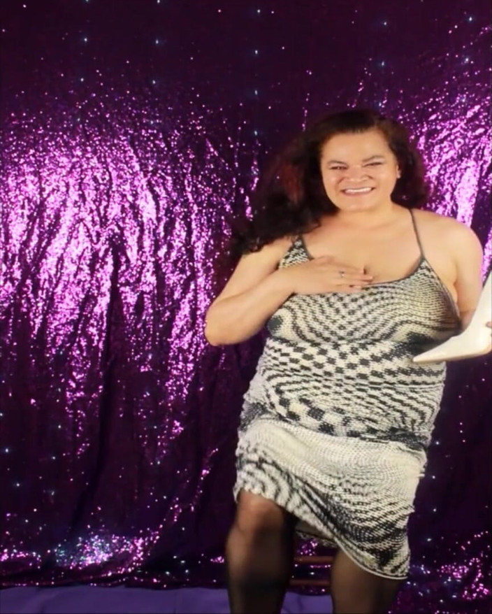 Haydee Rodriguez: Haydee Rodriguez ile külotlu çorap denemesi