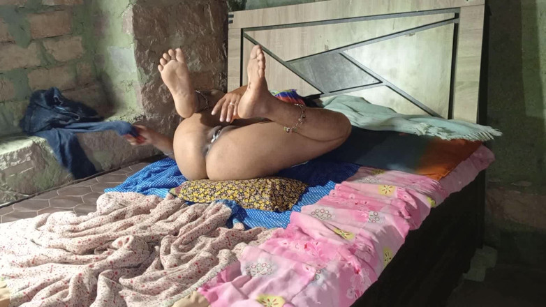 Amrita for you: 继妹性爱视频印度德西女孩