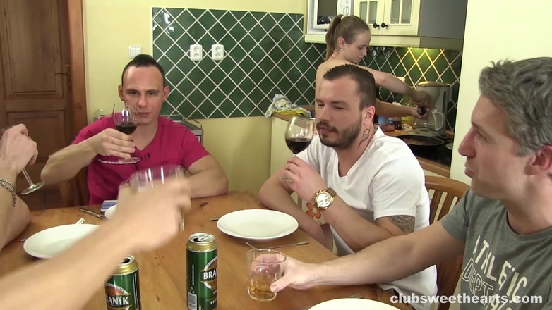 GroupSexSweetHearts: Dia do bife e do boquete