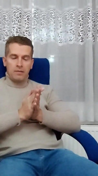 Сексотерапевт вмовляє вас відсмоктати його великий член - брудні розмови від першої особи, мінет