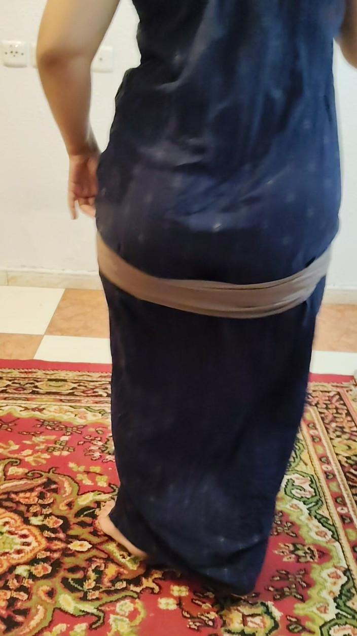 Six my and wife: Femme arabe