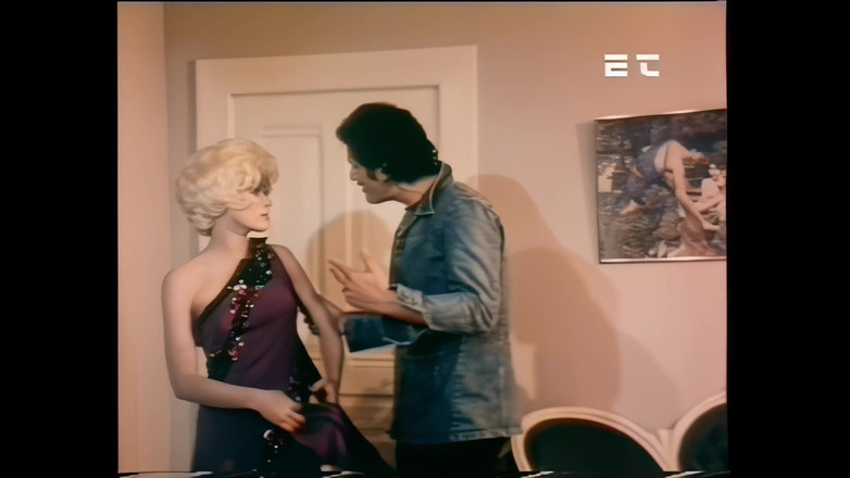 Vintage Megastore Full hd: Ateşli ve seksi sarışın sert bir aygır tarafından sikiliyor