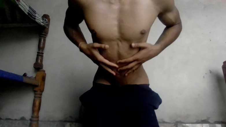 Asthetic teen: Dospívající chlapec ukazuje své sexy tělo