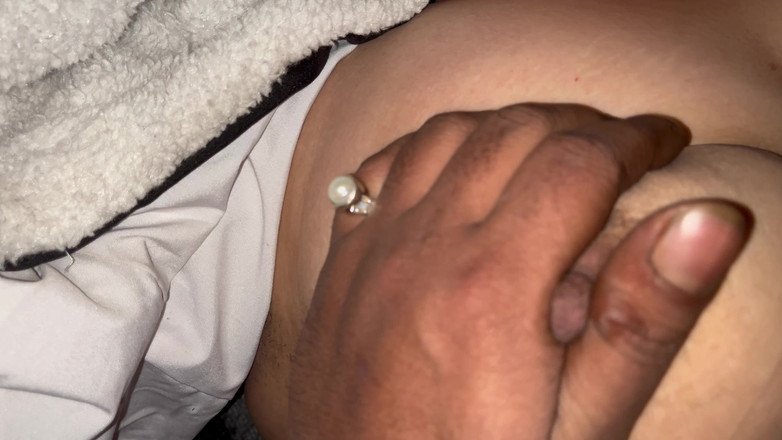 Catchybusty: Am nevoie de o mamă sexy dolofană țâțoasă dură