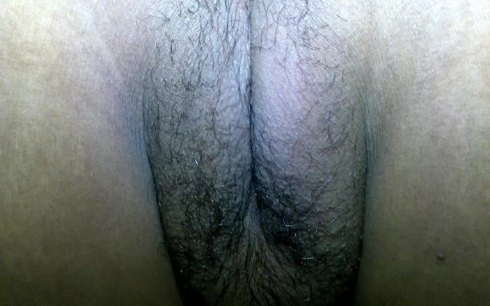 Dhaka sex: Renkli saçlı üvey anne Sima Sarkar'ın büyük götünü siktim.
