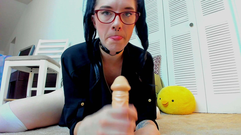 Missellie8: Lil' Stepsis Wants a Bunch of Cock