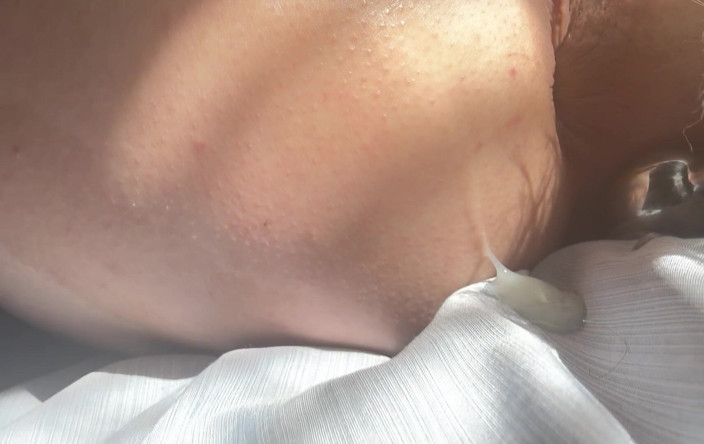 Vovxxx: 내 쪼이는 구멍을 삽입하고 장난감으로 꽂는 엉덩이 플러그 꼬리 플러그