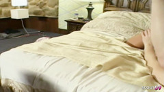 Shemale TS Collection: Худенькую блондинку-транса трахнули анально страпоном в тройничке