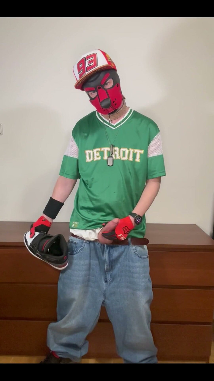 AndreDox: Horny Skater
