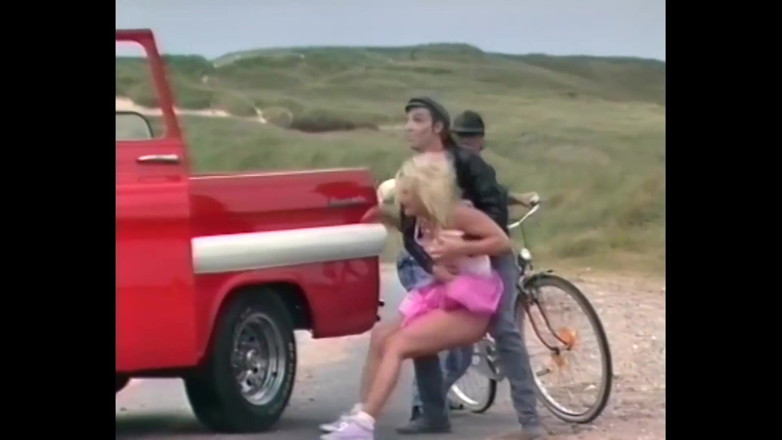 Vintage Climax: 巨乳熟女ダブル浸透にヴィンテージ三人組