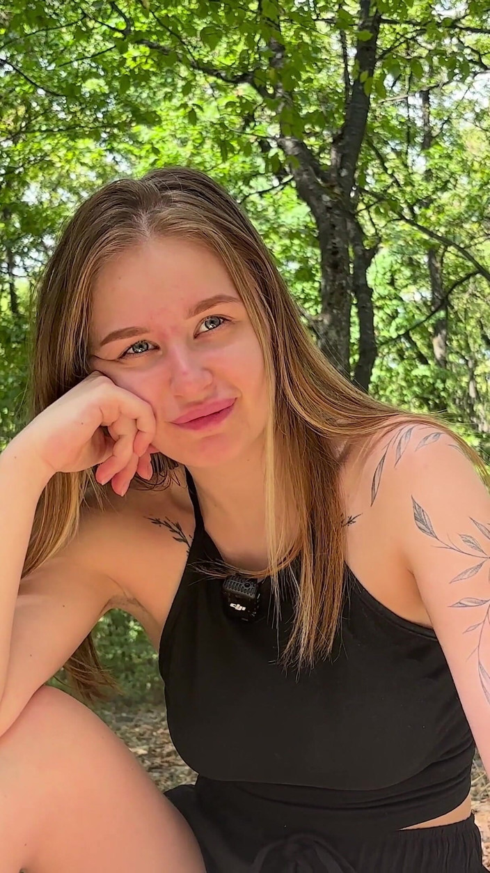 Elegant Angel: Trabajando Con El Pie En El Gran Bosque