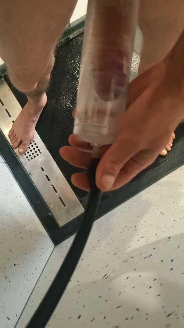 Spacey Dimka: Playing with the Pump