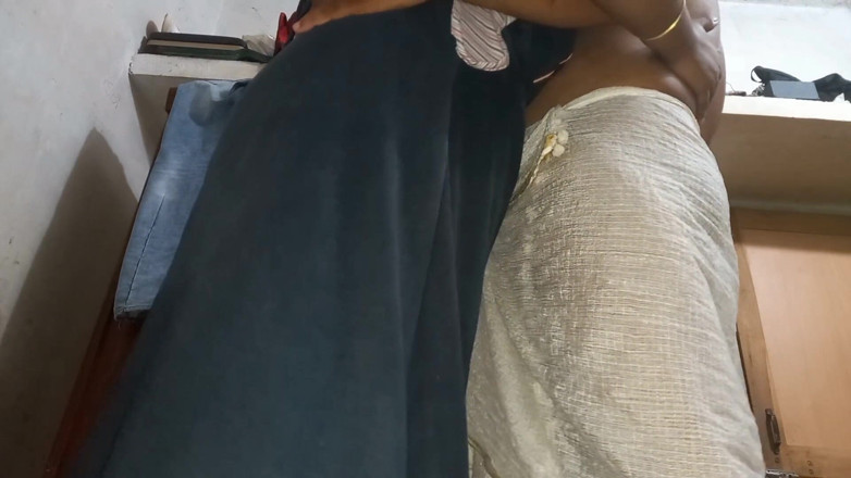Jocky robin: Bhabi Came to My Home Forunatly No Body There We...