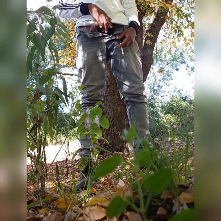 Zebra Ass: First video