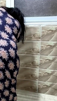 Sesso arabo anale in cucina