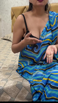 힌디어로 며느리의 질에 자지를 존나게 밀어넣는 인도 시아버지