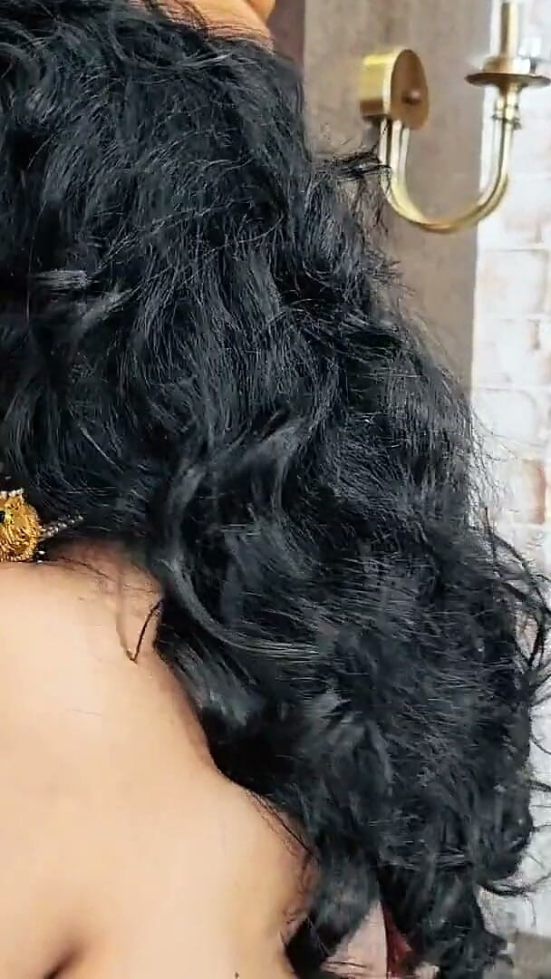 Indianpinklips: 德西岳母德西与女婊发生性关系，s