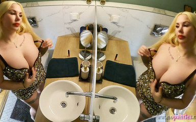 No panties TV: Sexy těsná kundička, velká prsa, velký zadek nová přítelkyně je...