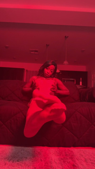 Jadadee: Slow Motion Sole Scrunching