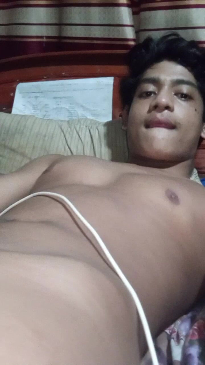 Hot Lover Boy: Fofa gay garoto masturba sozinho cena solo real 18+