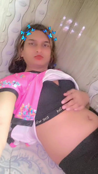 Zoya Shezadi yendo a una pequeña habitación secreta a un estado de ánimo fresco para mí