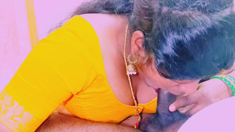 Telugu honey lips: Hintli hizmetçi harika sakso kovboy kız ev sahibiyle sikişiyor