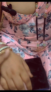 Bhojpuri Bhabhi è stato liberato dal cognato a casa