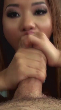 Alluring asian babe enjoys getting fucked in her asshole