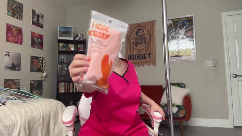 Lenna Lux: 手套痴迷尝试