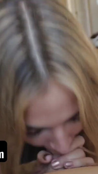 Sislovesme - rubia sexy follada duro en el coño hasta que se deja caer un montón de esperma dentro de ella