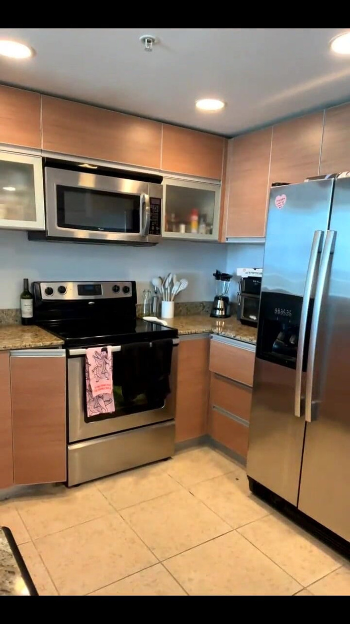 Dani Valentina: Bts: Live Stream Visí s Dani