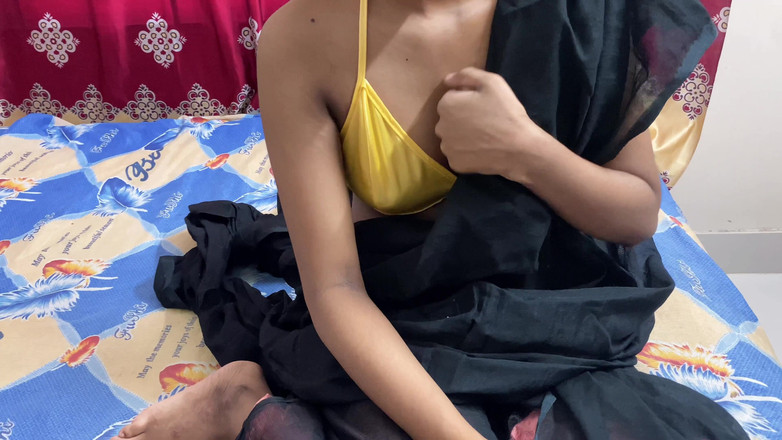 Bdsex24: Hot Bangali Bowdi Cheating Her Husband Fucking with Her Devor