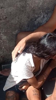 Merdivenlerde üvey kızımı sevişiyorum
