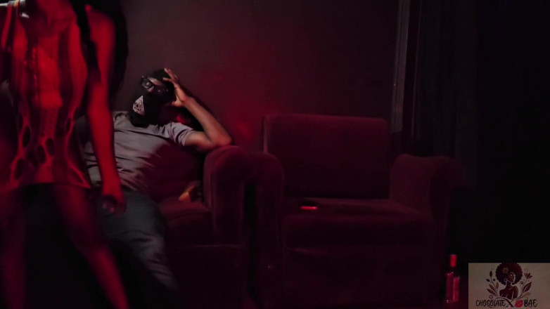 Naturelle Chocolat: Lapdance Pentru Clienta Mea Preferată