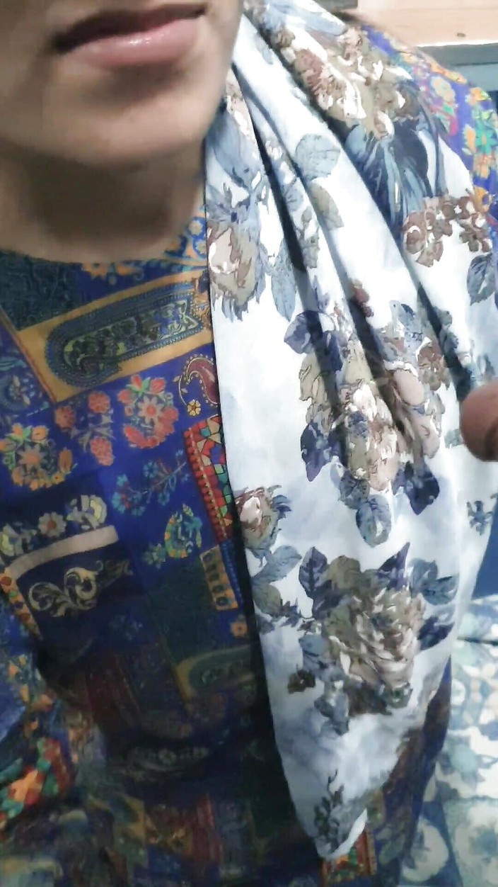 Indian Blowjob: 하드코어 전에 내 자지를 핥고 따먹는 인도 인도 인도 펀자브 소녀들