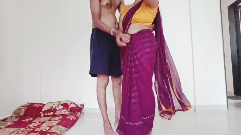 Riyagueen: Rhea Bhabhi fez sexo com seu meio-irmão em estilo indiano