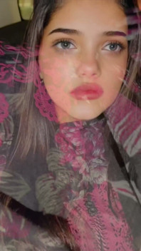 热辣的印度女孩被陌生人搭讪并做爱