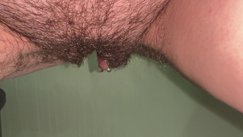 LolaLola: Teen Pees Beautifully