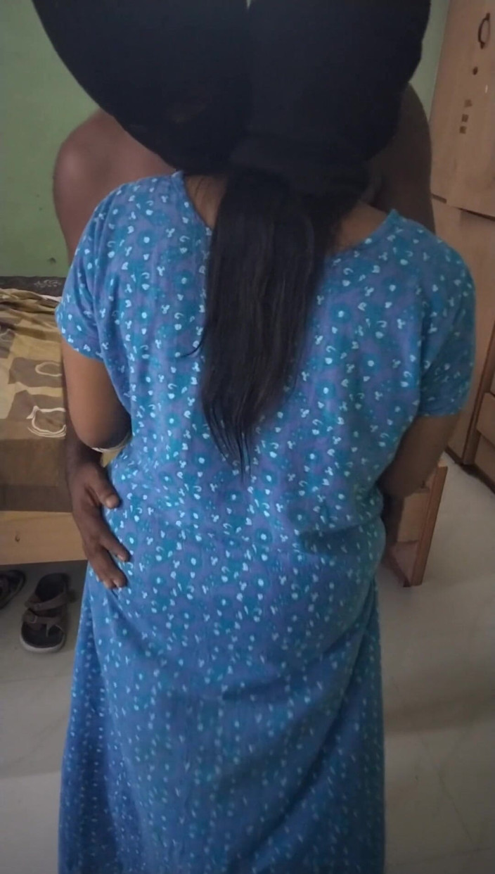 Benita sweety: Lamiendo caliente axila y me gusta extremadamente chupar el coño