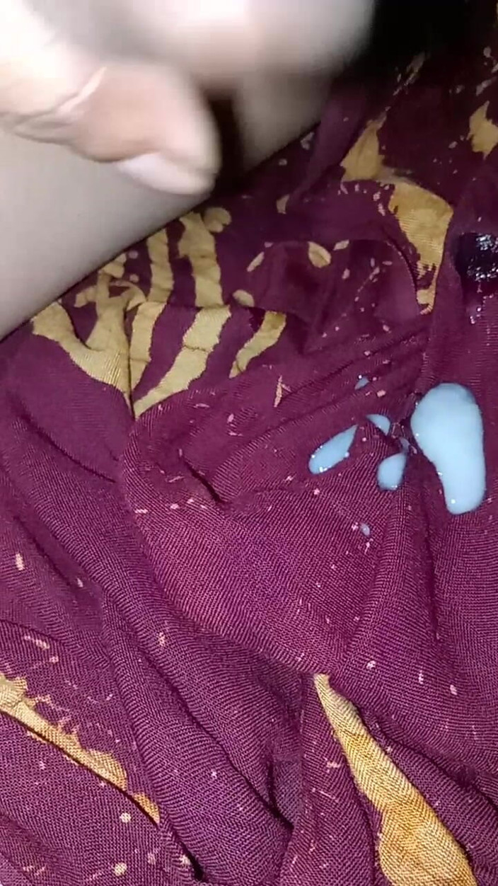meetmesn: Desi Guy Big Cock